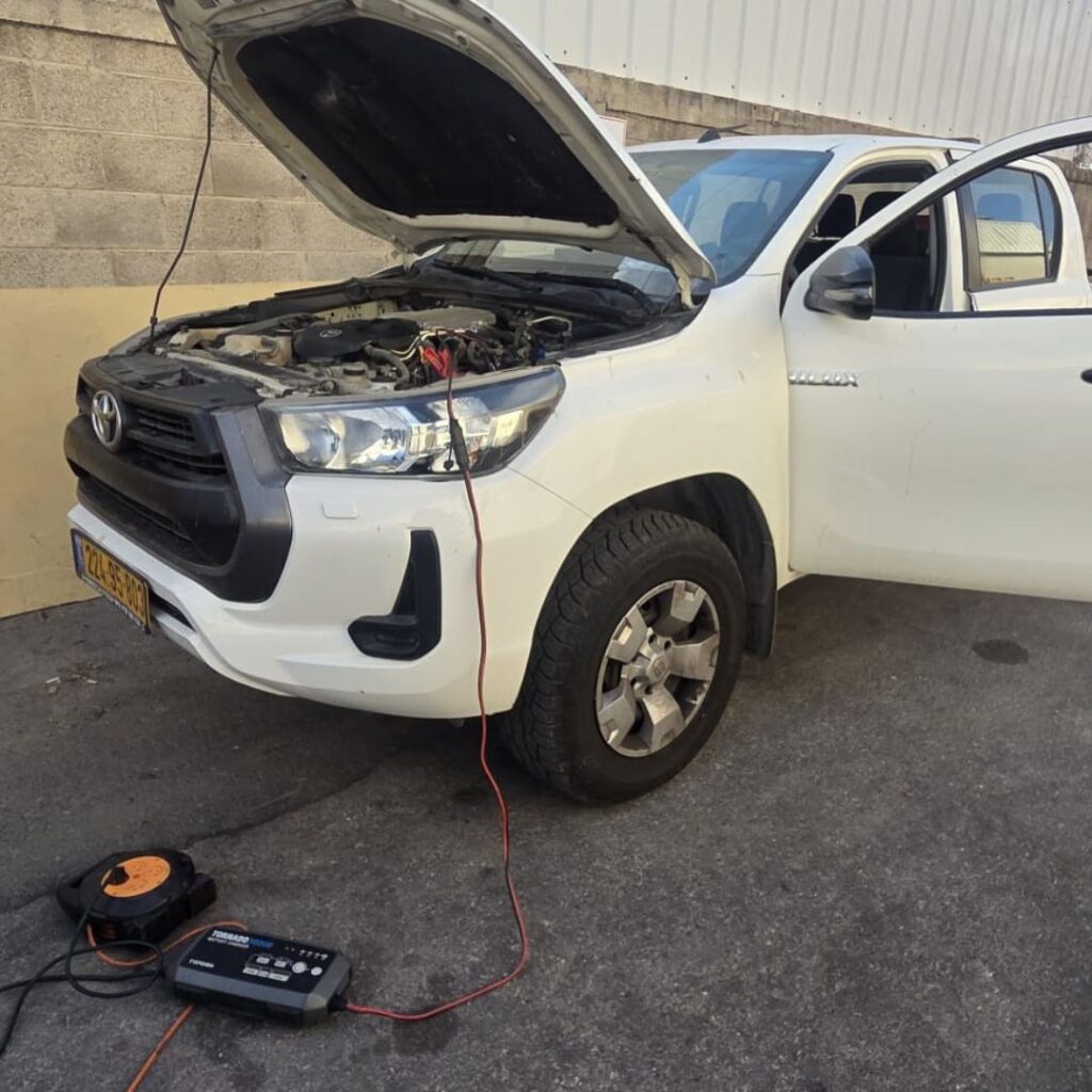 טויוטה היילקס 2023 - Stage 1, ביטול DPF, ביטול EGR וביטול AdBlue באמצעות תכנות מקצועי של מחשב המנוע (ECU).